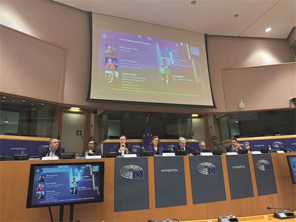 Safeguarding Minors Online: The Role of Regulation and Responsible Practices