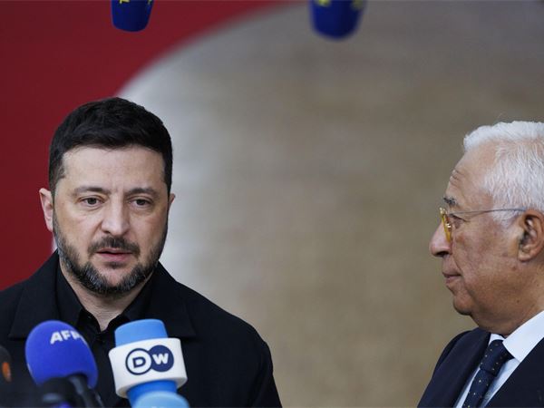 EU hits Russian LNG as US targets oil giants