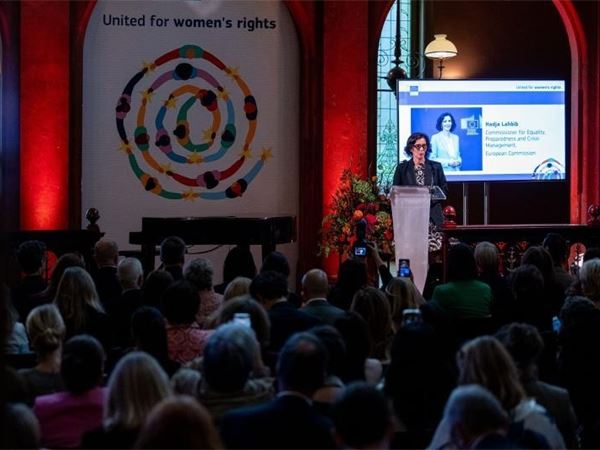 Women still work 15 months to earn men’s annual pay, EU index shows