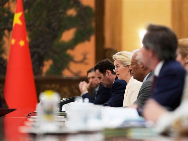 What would a trade war with China look like?