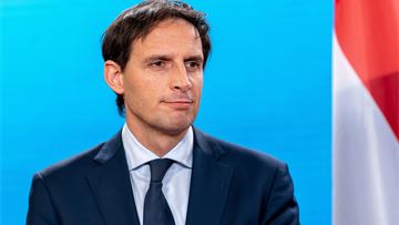 From an oil and gas company to the climate portfolio: Who is Wopke Hoekstra?