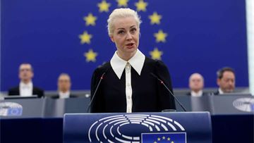 Yulia Navalnaya takes centre stage at parliament