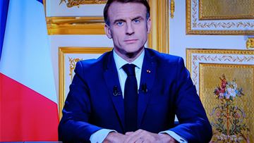 Q+A: French government collapses at pivotal moment for EU