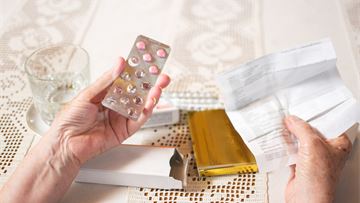 Digital-only medicine information puts patient safety at risk