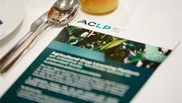 Cultivating transparency and fair access to patented traits in the seed sector