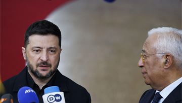 EU hits Russian LNG as US targets oil giants