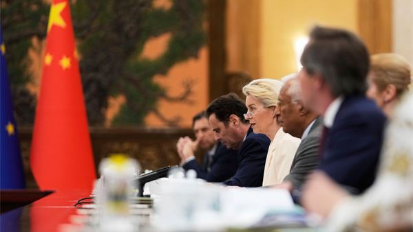 What would a trade war with China look like?
