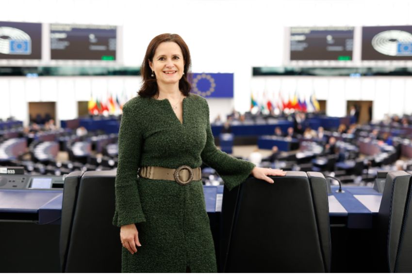 MEP Radka Maxova