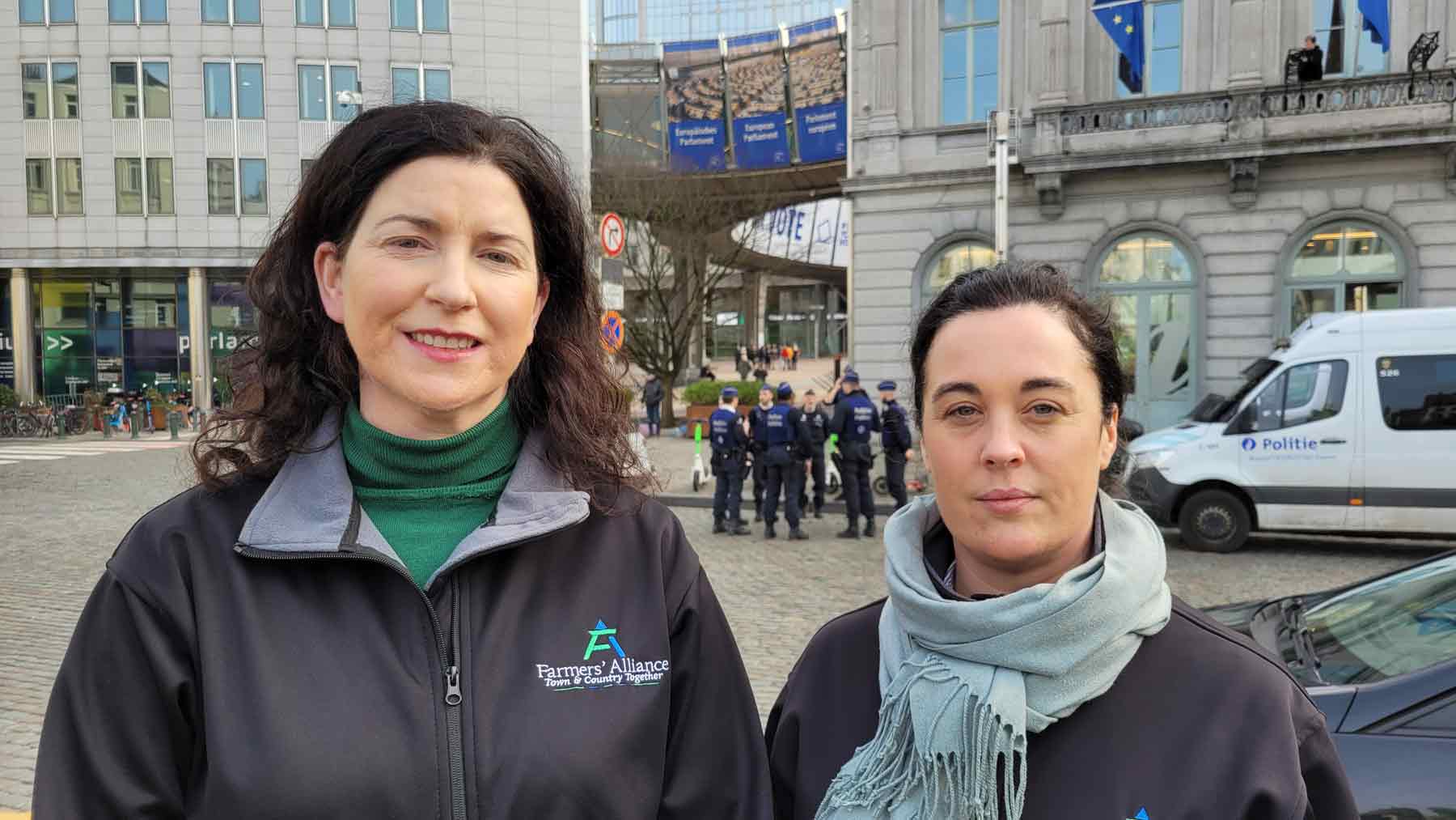 Helen O’Sullivan and Ana Mahe of the recently launched Irish political party Farmers Alliance joined the protest in Brussels.