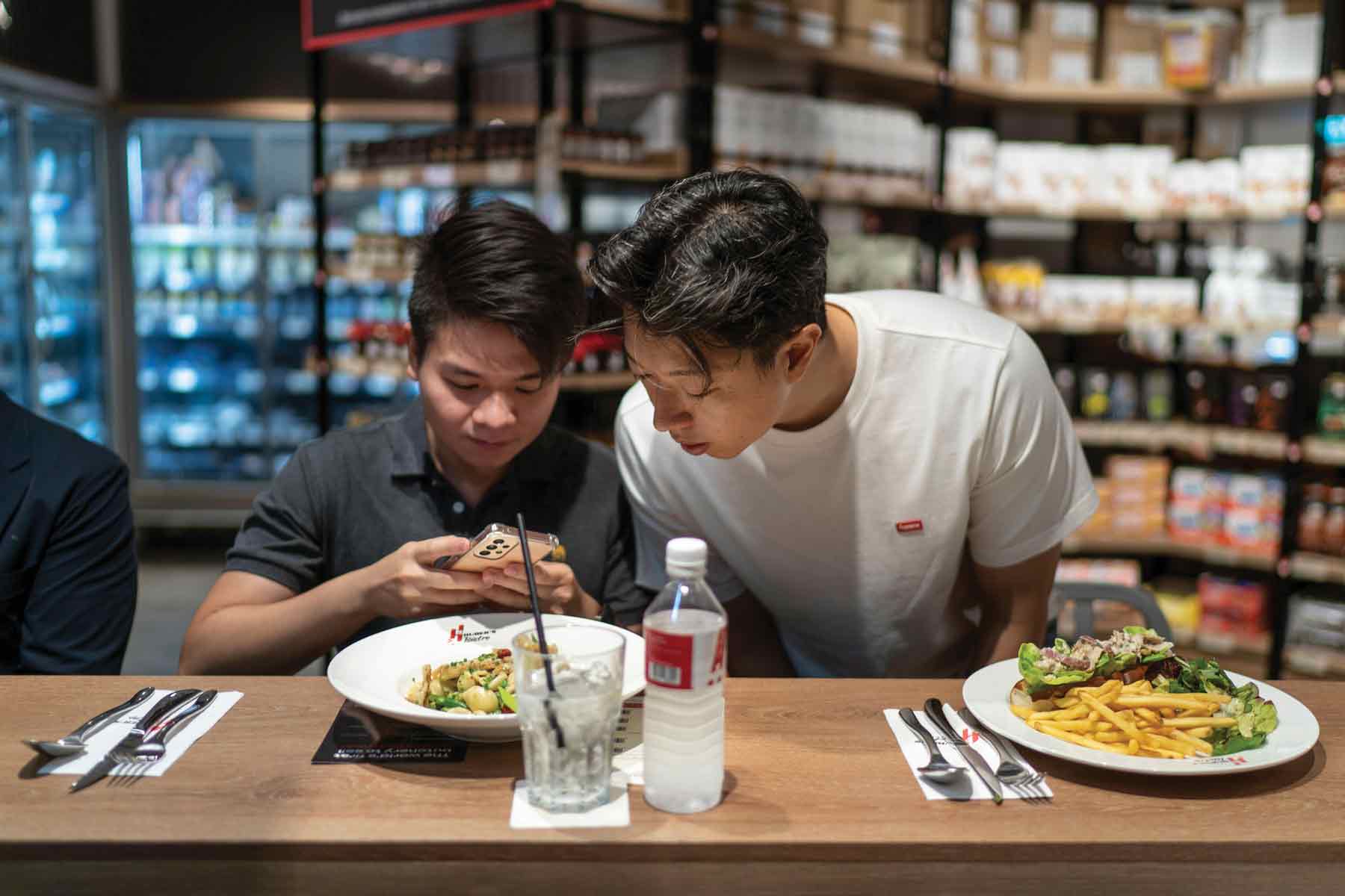 cultivated chicken in a restaurant in singapore