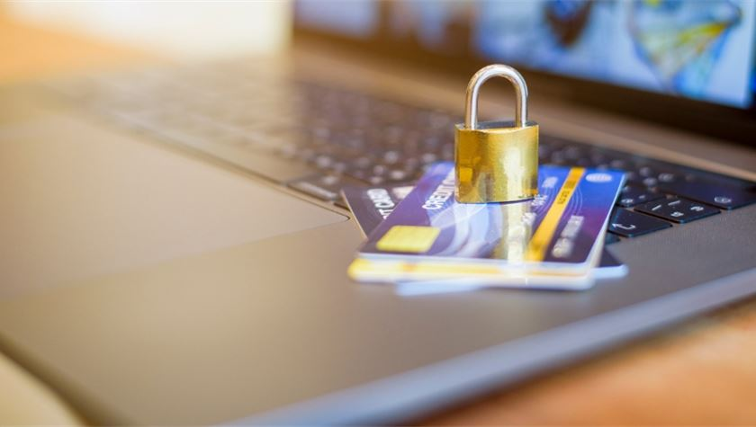 Fighting online illicit trade